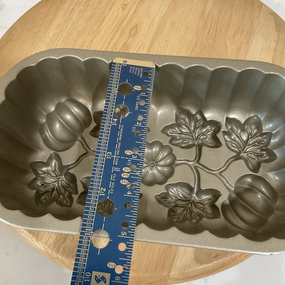 Nordic Ware USA Pumpkin Loaf Cake Baking Pan Harvest Bounty Fall 6 Cups Nonstick